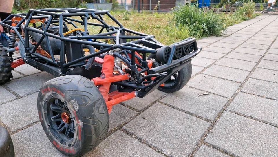 HPI Baja 5t KM Rovan 30.5ccm viele Neuteile inkl Funke in Bechhofen