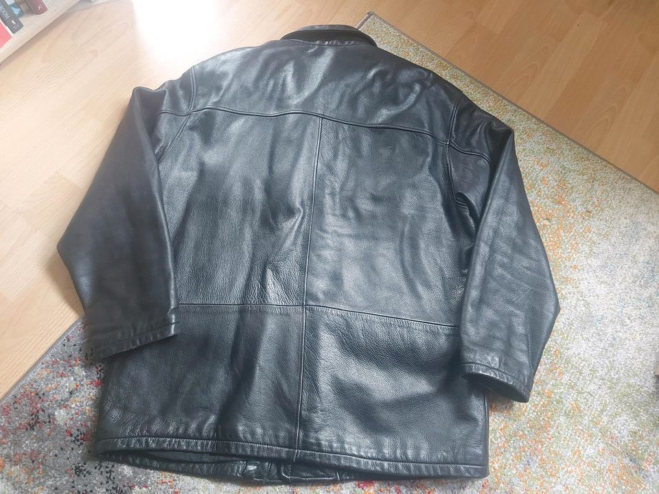 Hm-Moden Lederjacke Herrenmantel gefüttert mit Wollanteil gr.XL in Freiburg im Breisgau