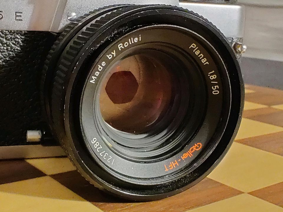 Rolleiflex SL35 E + Rollei HFT 50mm 1.8 Planar in Freiburg im Breisgau