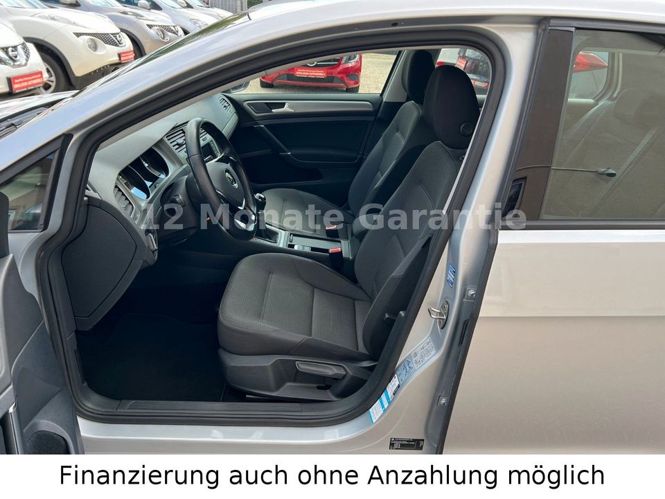 Volkswagen Golf VII Lim. Comfortline BMT 1 Hand Top Zustand in Stuttgart