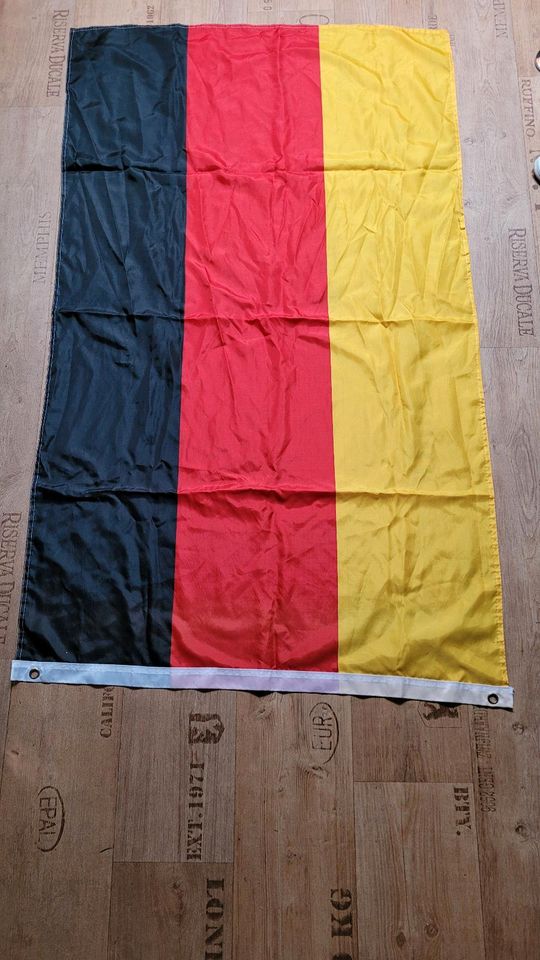 1 große Deutschland Flagge 140x75 cm in Bad Rothenfelde