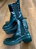 Schwarze Lederstiefel mit Perlen Zara Gr. 41 NEU Bremen - Oberneuland Vorschau