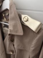 BURBERRY Trenchcoat, beige mit Gold Details Bayern - Neusäß Vorschau