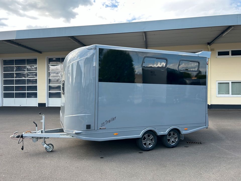 Pferdetransporter JL Trailer  Neues Modell 3 Pferde mit Wohnung in Seligenstadt