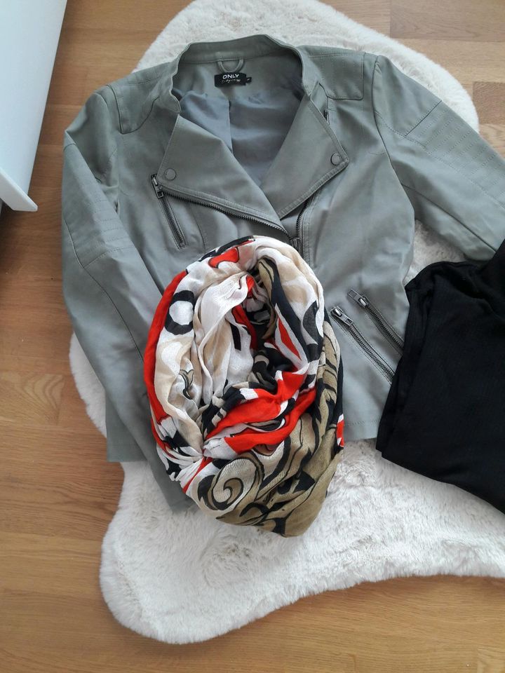 Only Kunstlederjacke Biker Onlava Rollkragen Pulli Halstuch in Regensburg