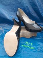 verschieden farbige Schuhe in Gr.40 Hessen - Usingen Vorschau