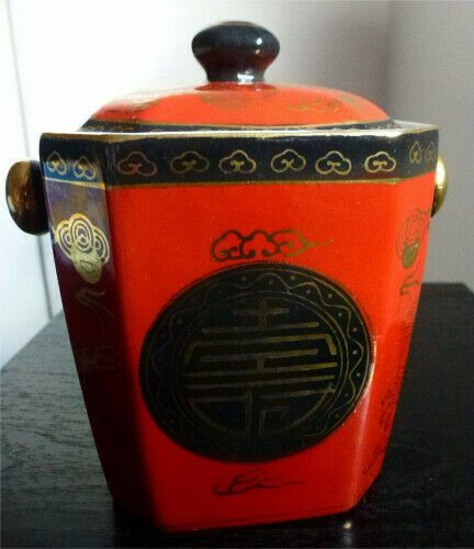 Teedose Porzellan Stempel rot schwarz gold Drache China Japan in Homberg