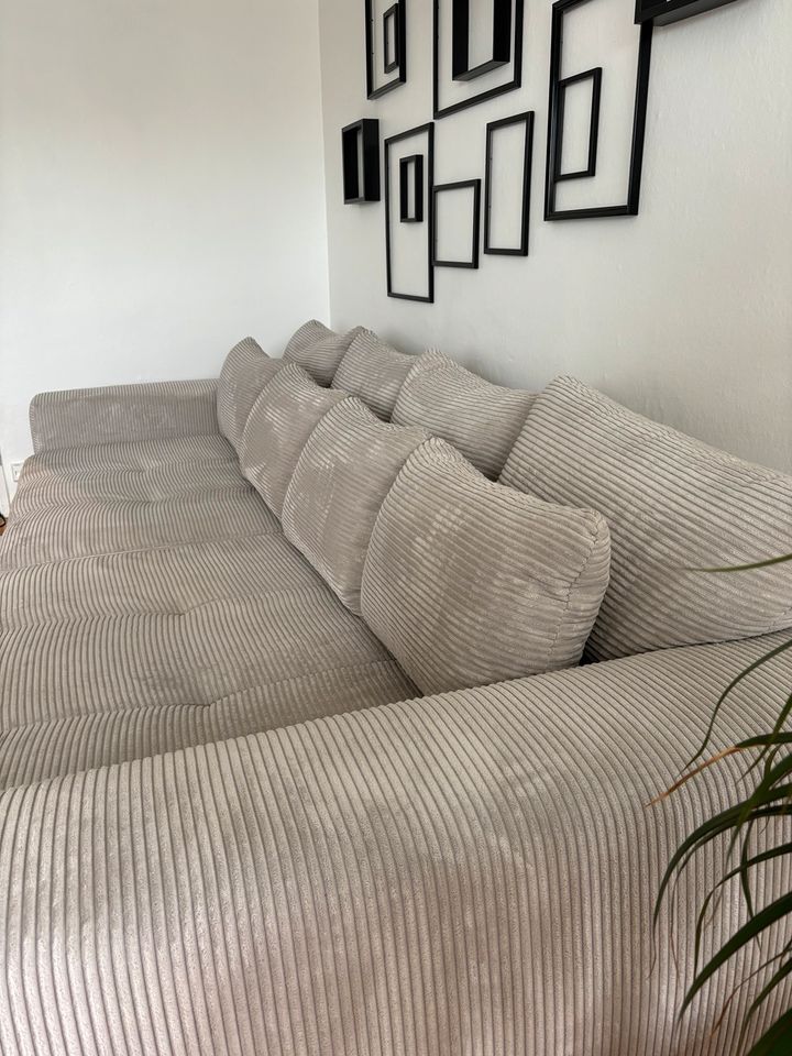 Big Sofa (1 Jahr alt) in Bochum