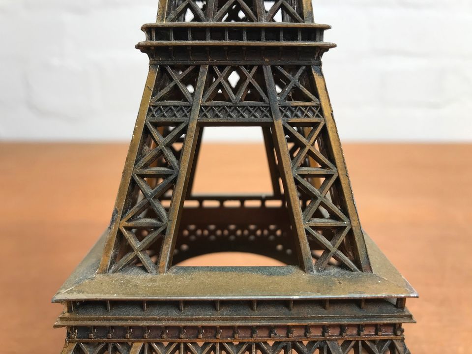 EIFFELTURM La Tour Eiffel 28cm Vintage Souvenir Metall 60er Paris in Hamburg