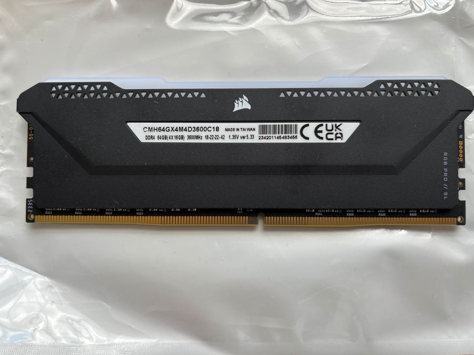CORSAIR VENGEANCE DDR4  (1x16 GB) 3600MHz (CMH64GX4M4D3600C18 in Potsdam