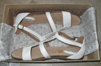 Neu, Clarks, 41, UK 7, D, Sandalen, Marken Schuhe Niedersachsen - Bergen Vorschau