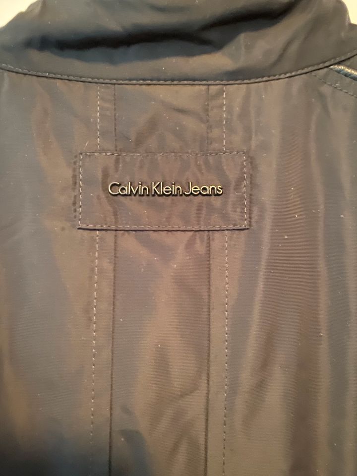 Calvin Klein Jacke in Nürnberg (Mittelfr)