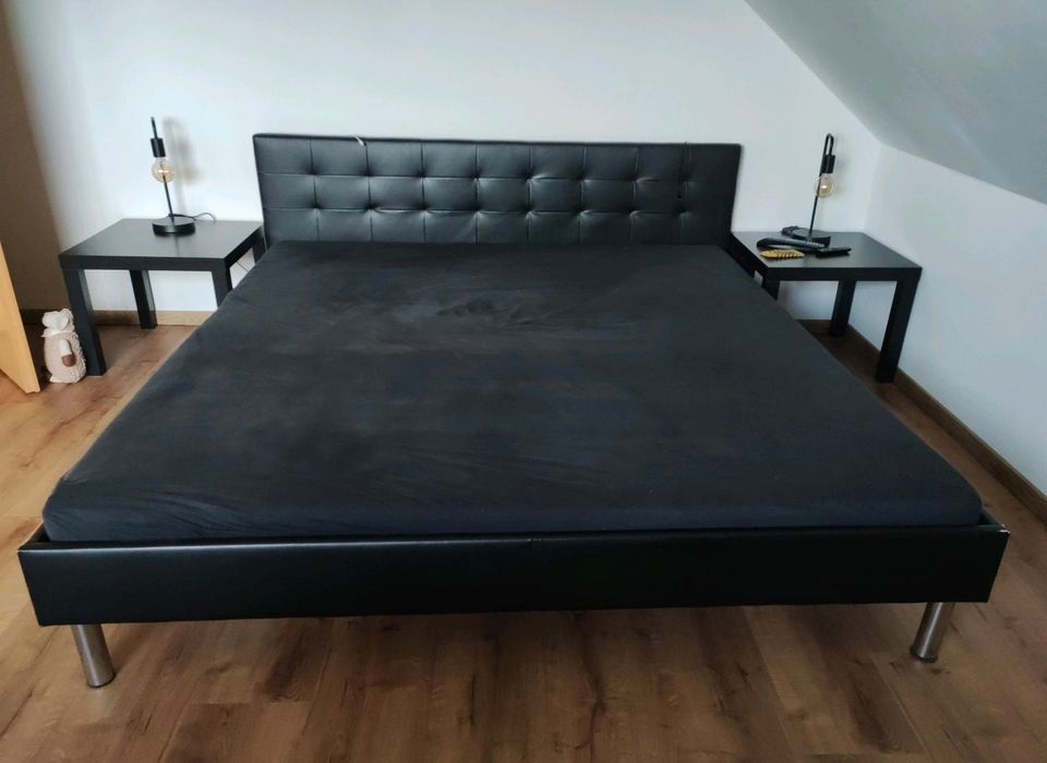 Bett mit Lattenrost & Matratze 180x200 in Bad Wünnenberg