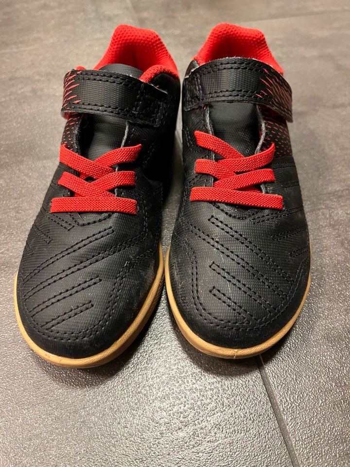 Fußballschuhe, Halle, Gr. 29, Decathlon, wie neu in Frankfurt am Main