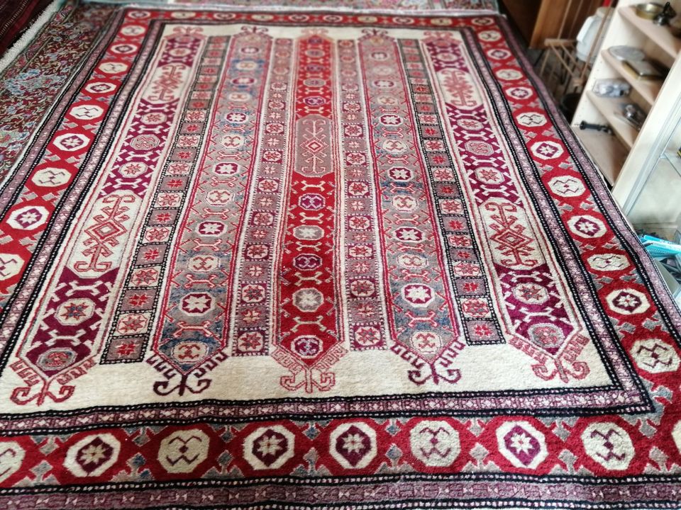 Orient Teppich Handmade sehr fein Perserteppich 260 x 200 cm in Hessen -  Taunusstein | Heimtextilien gebraucht kaufen | eBay Kleinanzeigen ist jetzt  Kleinanzeigen