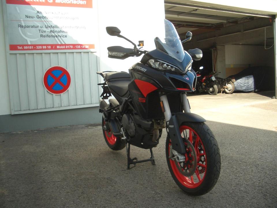 Ducati Multistrada V2S Travel in Berg bei Neumarkt i.d.Opf.