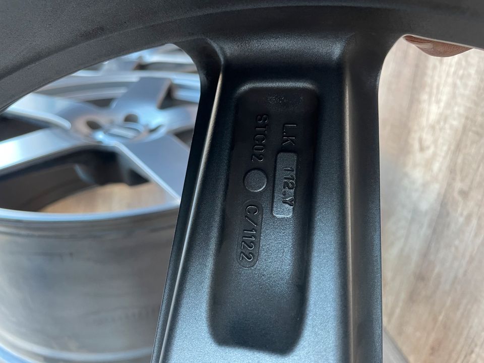 4 Felgen 22 Zoll Mercedes ML GL Concave 10J,11Jx22H2 Fondmetal in Würzburg