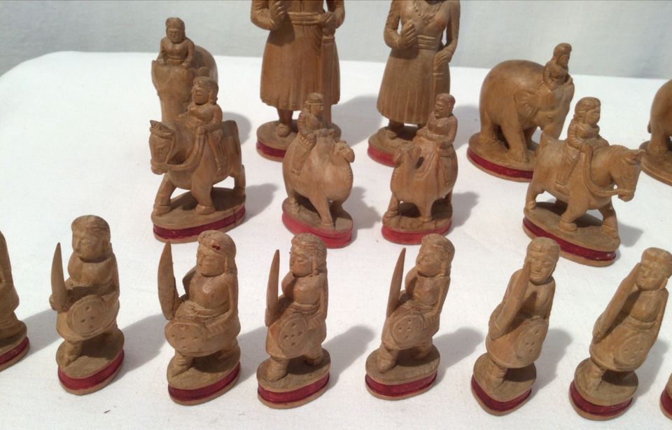 Antike Schachfiguren Sandelholz Indien Handgeschnitzt 19Jh Schach in Worms