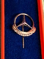 Mercedes Benz  Km  Ehren Nadeln Gold Edelstein Saphir Niedersachsen - Isernhagen Vorschau