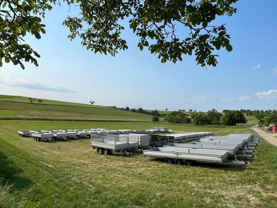 RESPO Kleiner mobiler Büro Anhänger voll ausgebaut in Gindorf