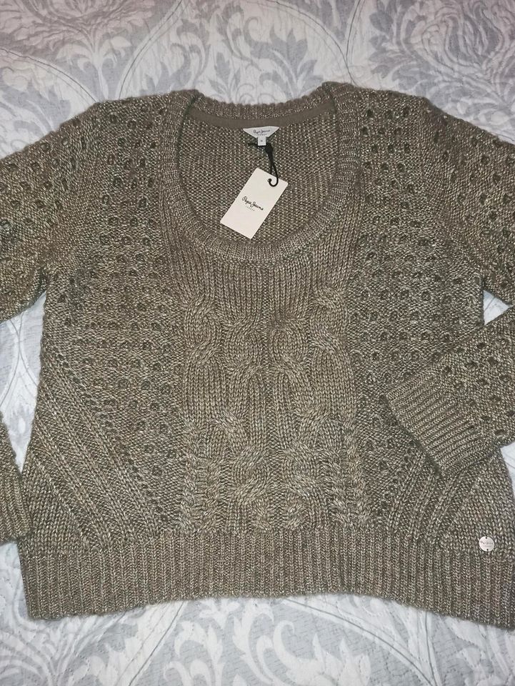 TRAUM NEU PULLI ZOPF PEPE JEANS L 40 TAUPE GLITZER in Hattersheim am Main