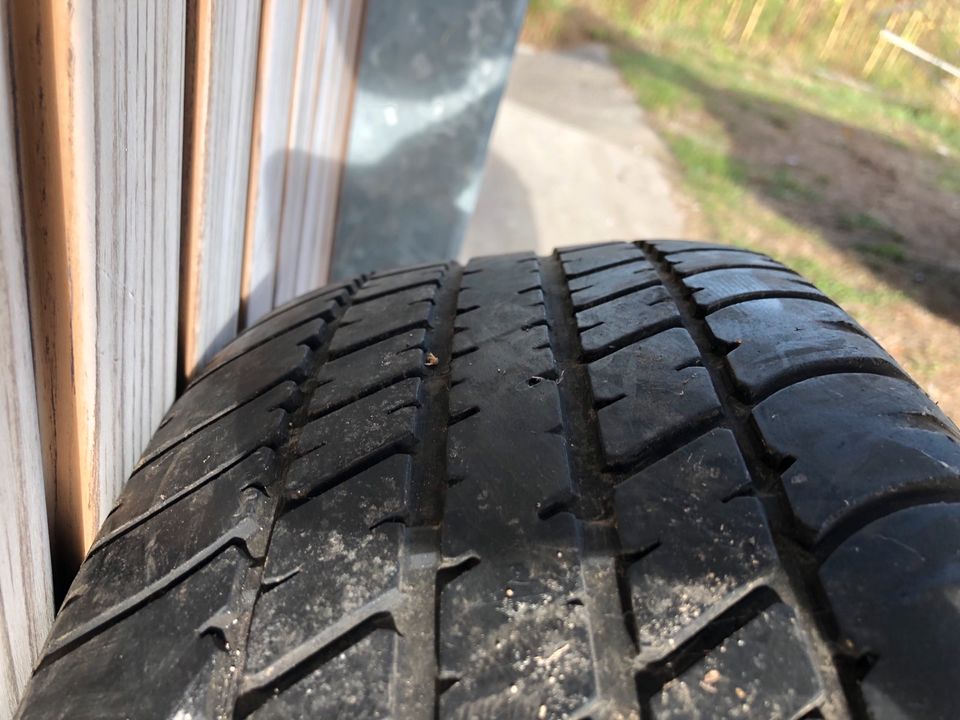 Sommerreifen günstig alt Anhänger Deko Michelin Spirit 195/65 R15 in Theres