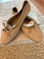 Weiche Ballerina aus Leder, Beige mit Perle, flach, Tory Burch Berlin - Kladow Vorschau