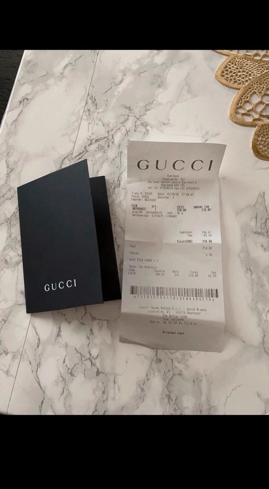 Gucci sneakers in Leverkusen