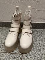 Bershka Schuhe Stiefel Boots weis 40 super Zustand Bayern - Laufach Vorschau