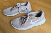 Nike Turnschuh Gr. 38 Schleswig-Holstein - Laboe Vorschau