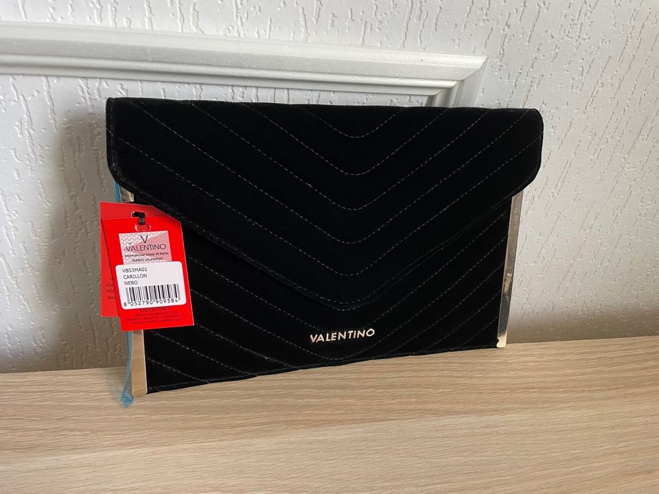 Neuwertige Clutch - Valentino Bag CARILLON in Bochum