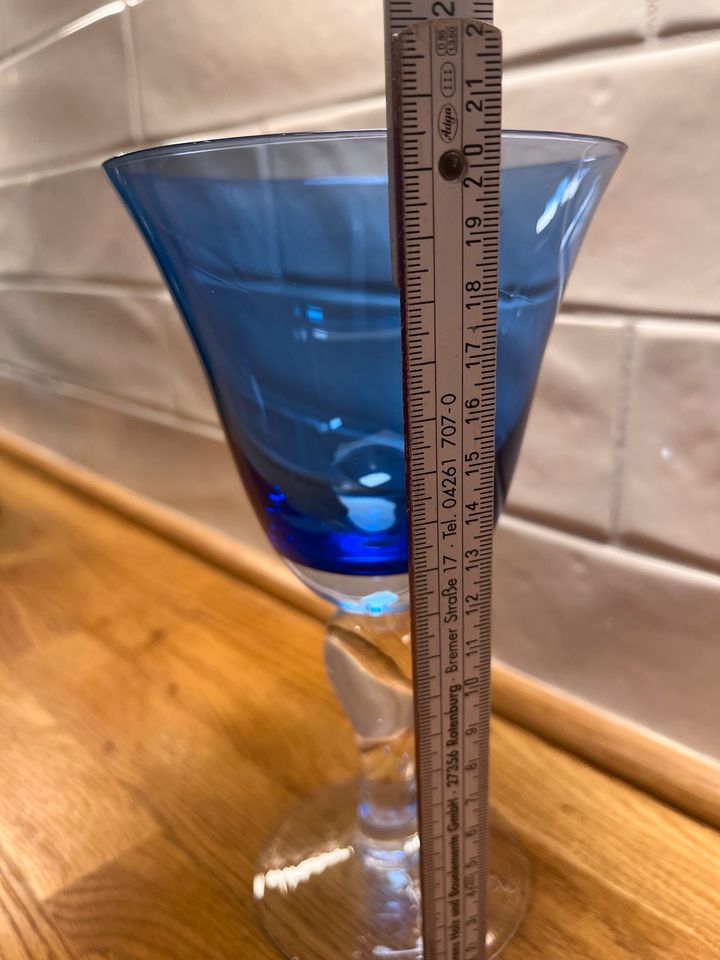 Cocktailglas, Trinkglas, groß, Dekoglas blau, Kelch, Glas in Neuerkirch