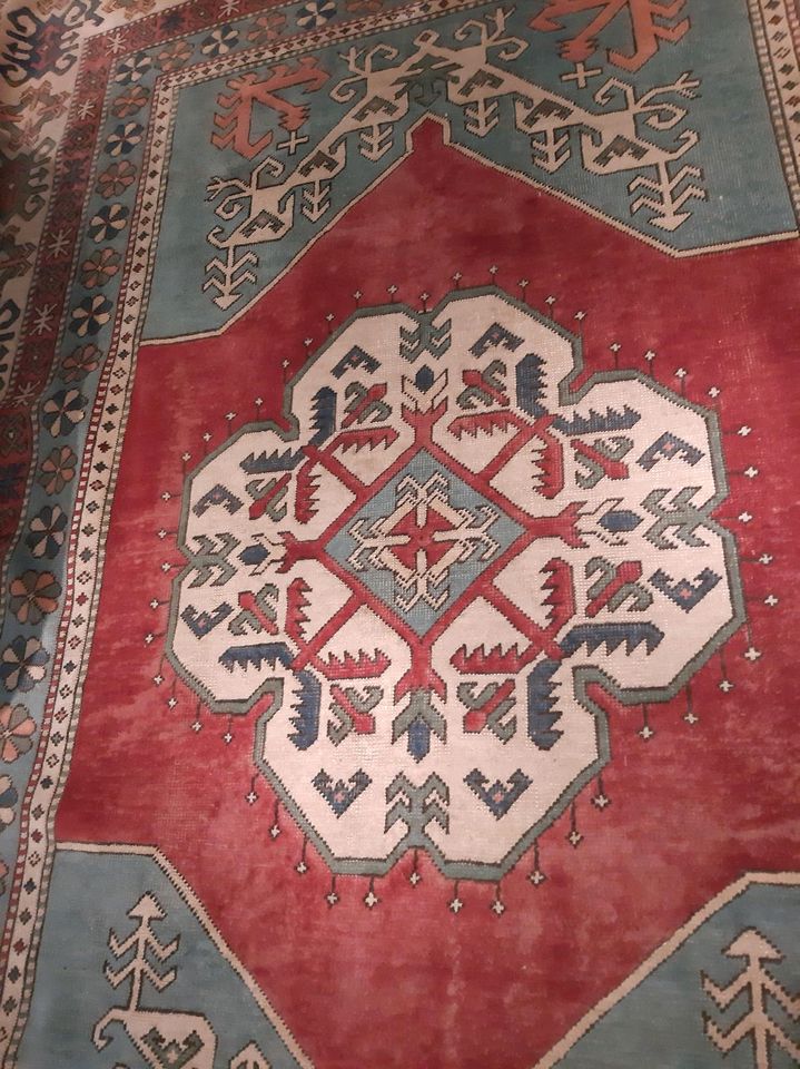 Teppich aus der Türkey handgeknüpft und mit Naturfarben gefärbt in Immenreuth