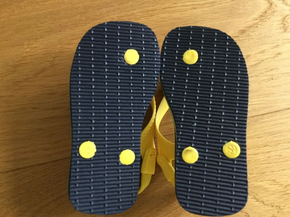 Kinderbadeschuhe Flipflops Havaianas Gr. 22 in Hamburg