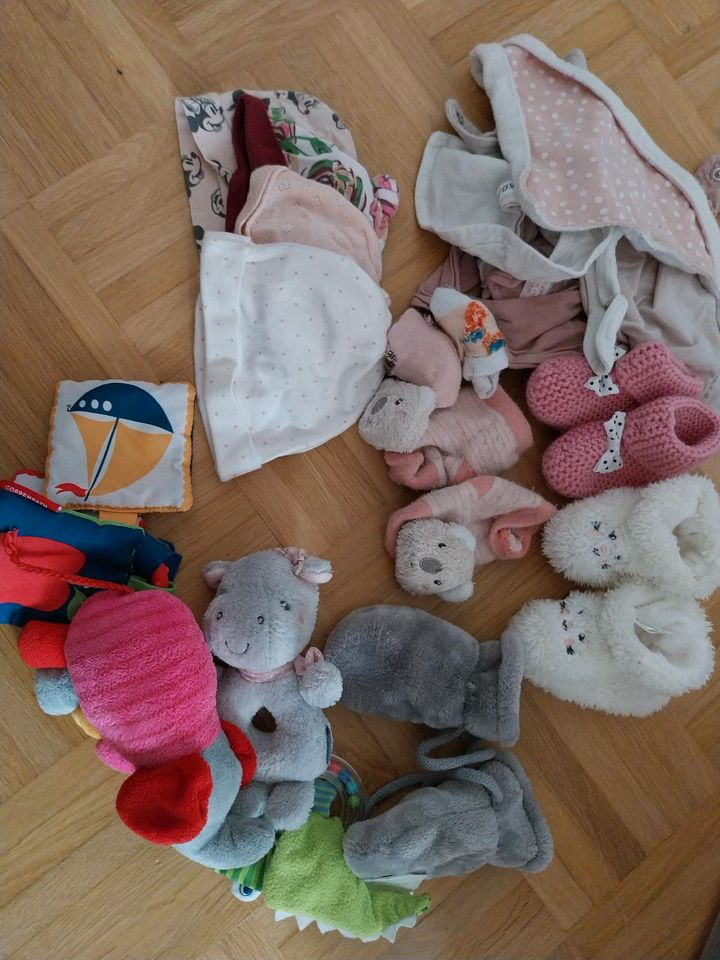 Grosses Babykleidungs Paket in Krefeld