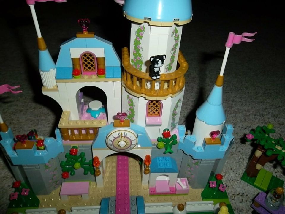 Lego Disney Princess 41055- Cinderellas Prinzessinnenschloss in Frohburg