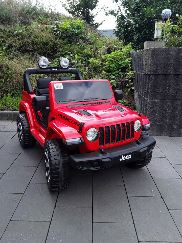 Kinderelektroauto Jeep Wrangler 2-Sitzer 4x35W in Rietberg