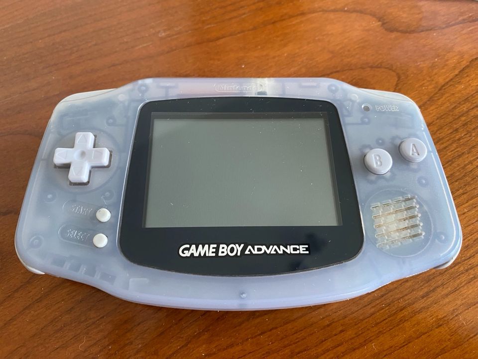 Gameboy advance Nintendo transparent blau mit passender Tasche in Frankfurt am Main