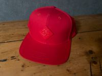 Sourkrauts Snapback Till in der Farbe Rot Sachsen-Anhalt - Magdeburg Vorschau