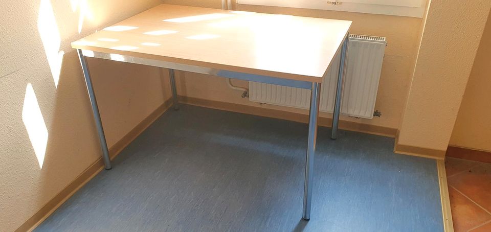Neuwertiger Tisch Schreibtisch Konferenztisch Büro in Clausthal-Zellerfeld