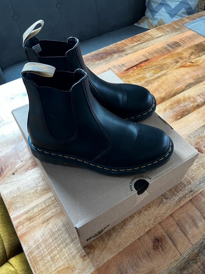 Dr. Martens 2976 Boots Stiefel in Weilrod 