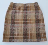 MAX MARA Rock Größe 40 (passt eher bei Gr. 36/38) Hessen - Weiterstadt Vorschau