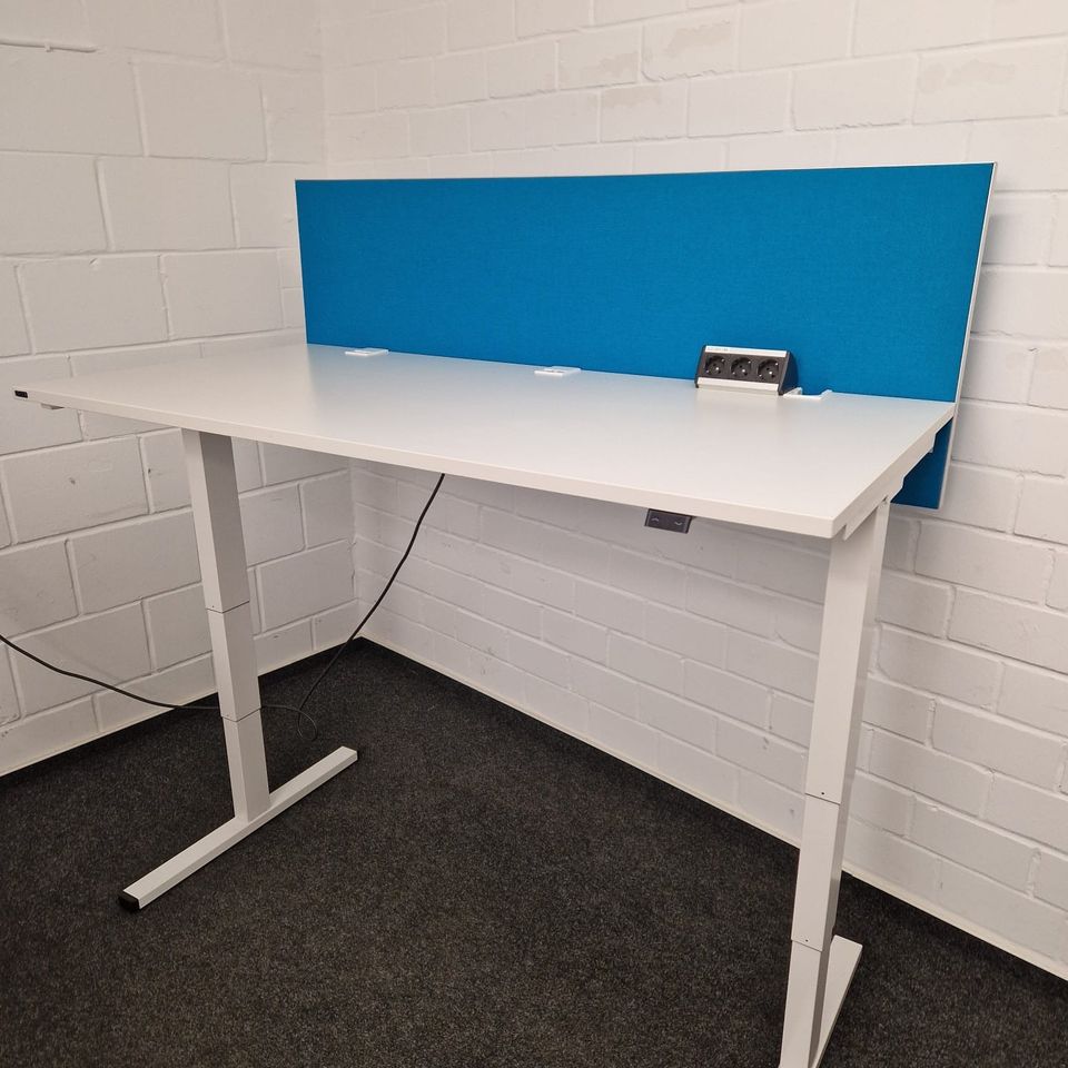 Elektrischer Schreibtisch / Steh Sitz Schreibtisch / Höhenverstellbarer Schreibtisch / Büromöbel / Ceka in Linden