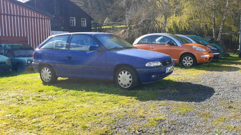 Opel Astra F Cc Coupe blau defekt ersatzteilspender schlachtfest in Idar-Oberstein