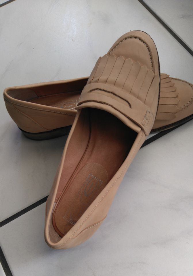 Loafer Schuhe. NEU Leder Gr. 40 Marke "EYE" in Rodgau