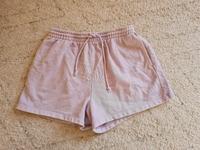 Levi's Shorts flieder lila M Hessen - Gießen Vorschau
