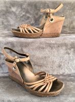 CLARKS HOHE SCHUHE 38.5 Keilabsatz beige y2k Sommer vintage Retro Baden-Württemberg - Aichtal Vorschau