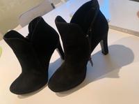 Schwarze Wildleder Stiefeletten Kreis Pinneberg - Halstenbek Vorschau