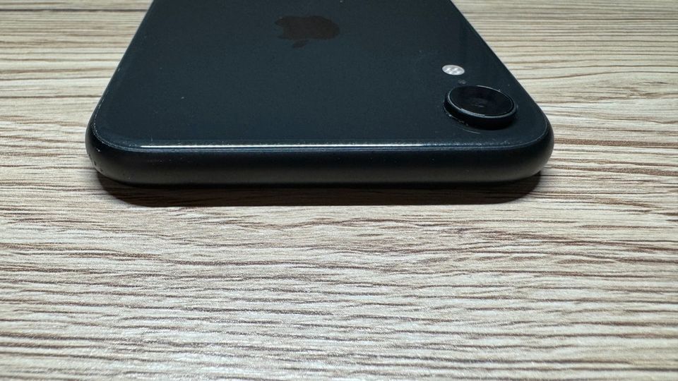 Apple iPhone XR 64 GB Schwarz zu verkaufen in Kempenich