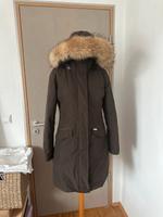 WOOLRICH Taillierte Daunen Jacke/Mantel dunkelbraun Gr. L, NP600€ Bayern - Ingolstadt Vorschau
